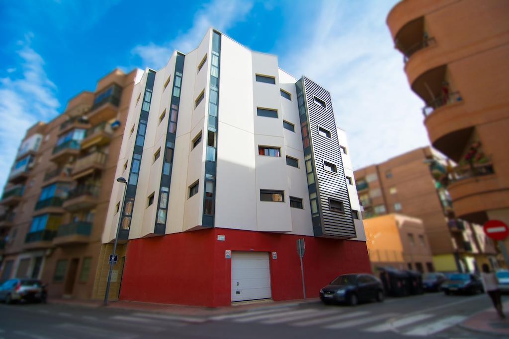 Apartamentos 16:9 Playa Suites Almeria Exterior foto